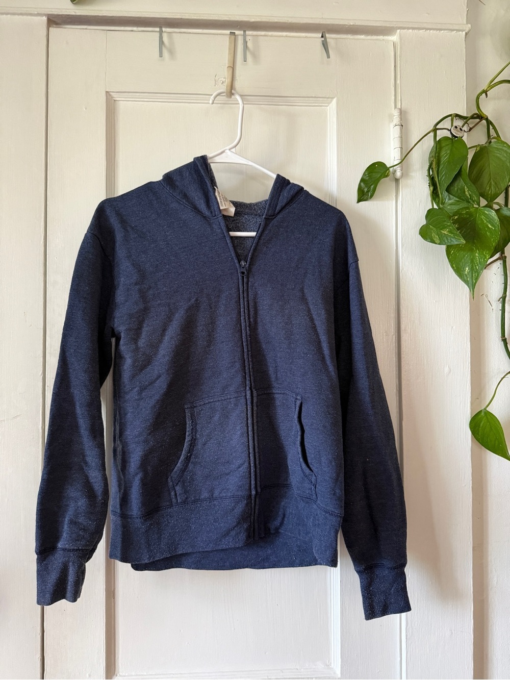 Hanes Ecosmart size S Navy Zip-Up Hoodie - Classic Casual